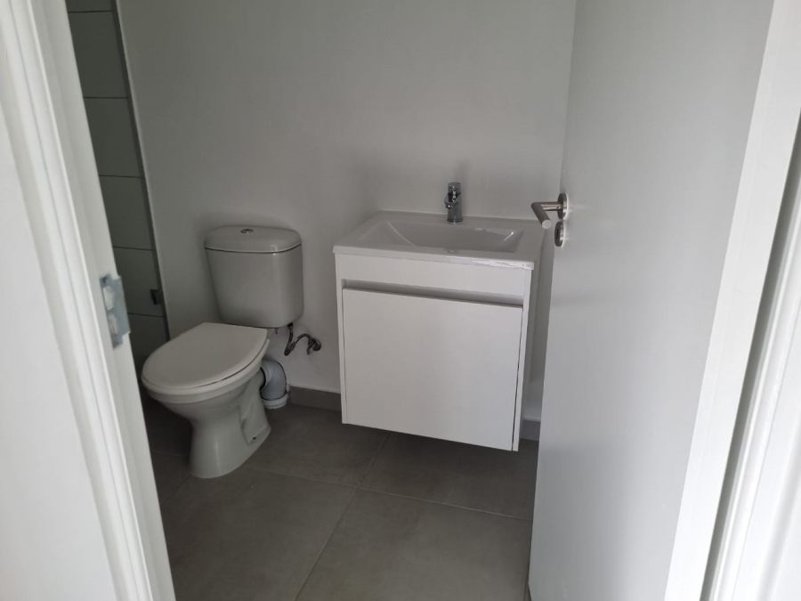To Let 1 Bedroom Property for Rent in Mowbray Western Cape